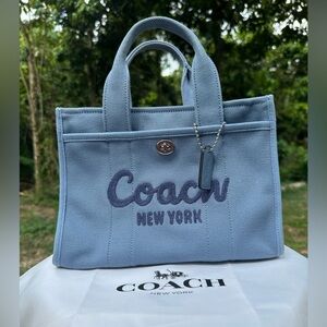 Coach cargo blue